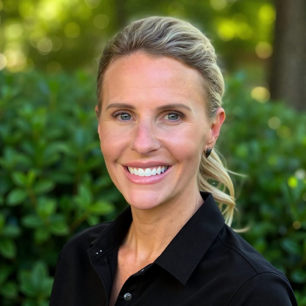 Stephanie Hollinger